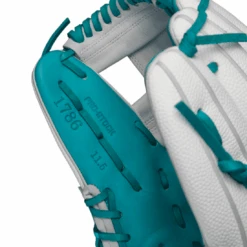 Wilson A2000 1786SS "Everest" 11.5" Infield Baseball Glove White/Teal -Home Run Store 28 3659f164 b178 49d0 871f 0c963a079b45
