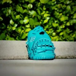 Wilson A2000 CM33 "Seabreeze" 33" Baseball Catcher's Mitt: Teal -Home Run Store DSC07255