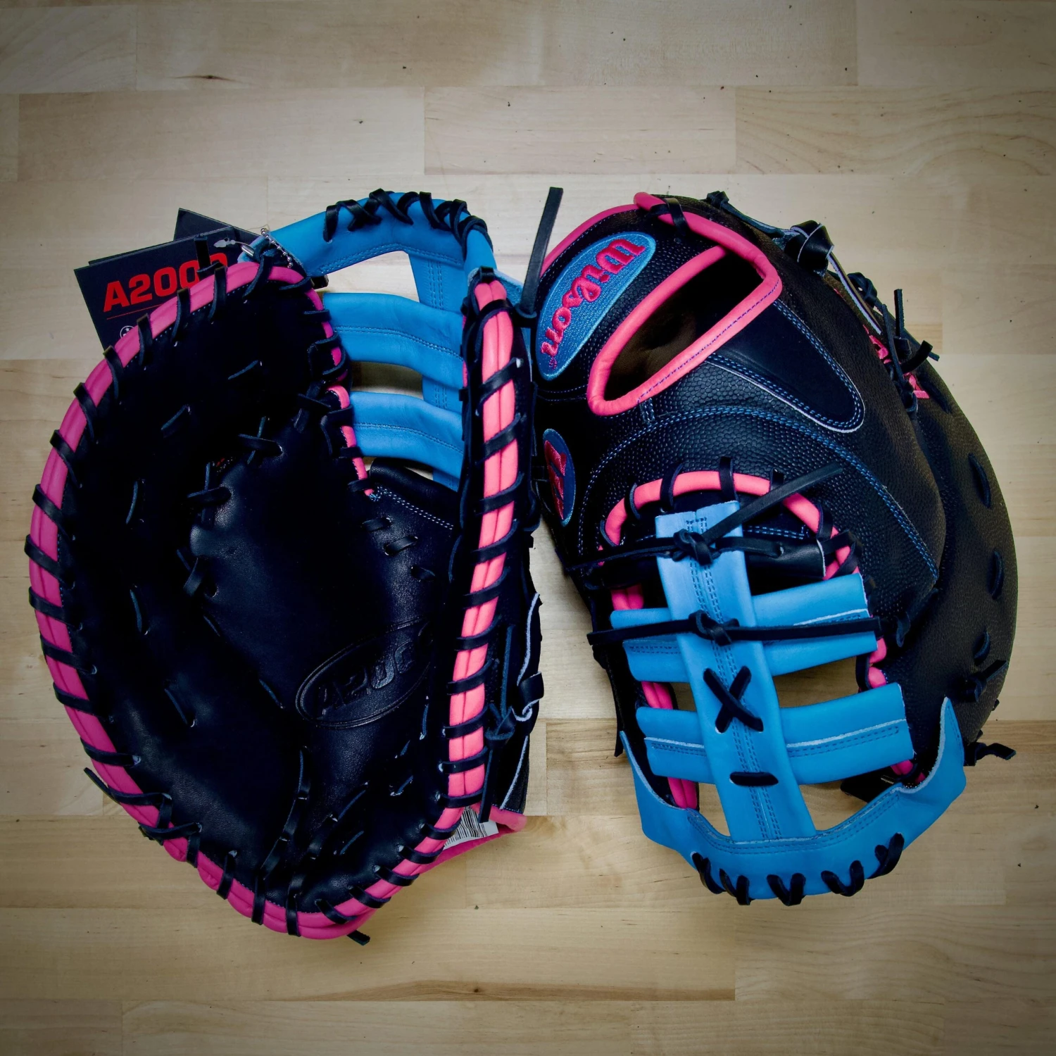Wilson A2000 1679 LE 12.5" Baseball First Base Mitt: Black/Tropical Blue 4 Wilson A2000 1679 LE 12.5" Baseball First Base Mitt: Black/Tropical Blue - Image 2