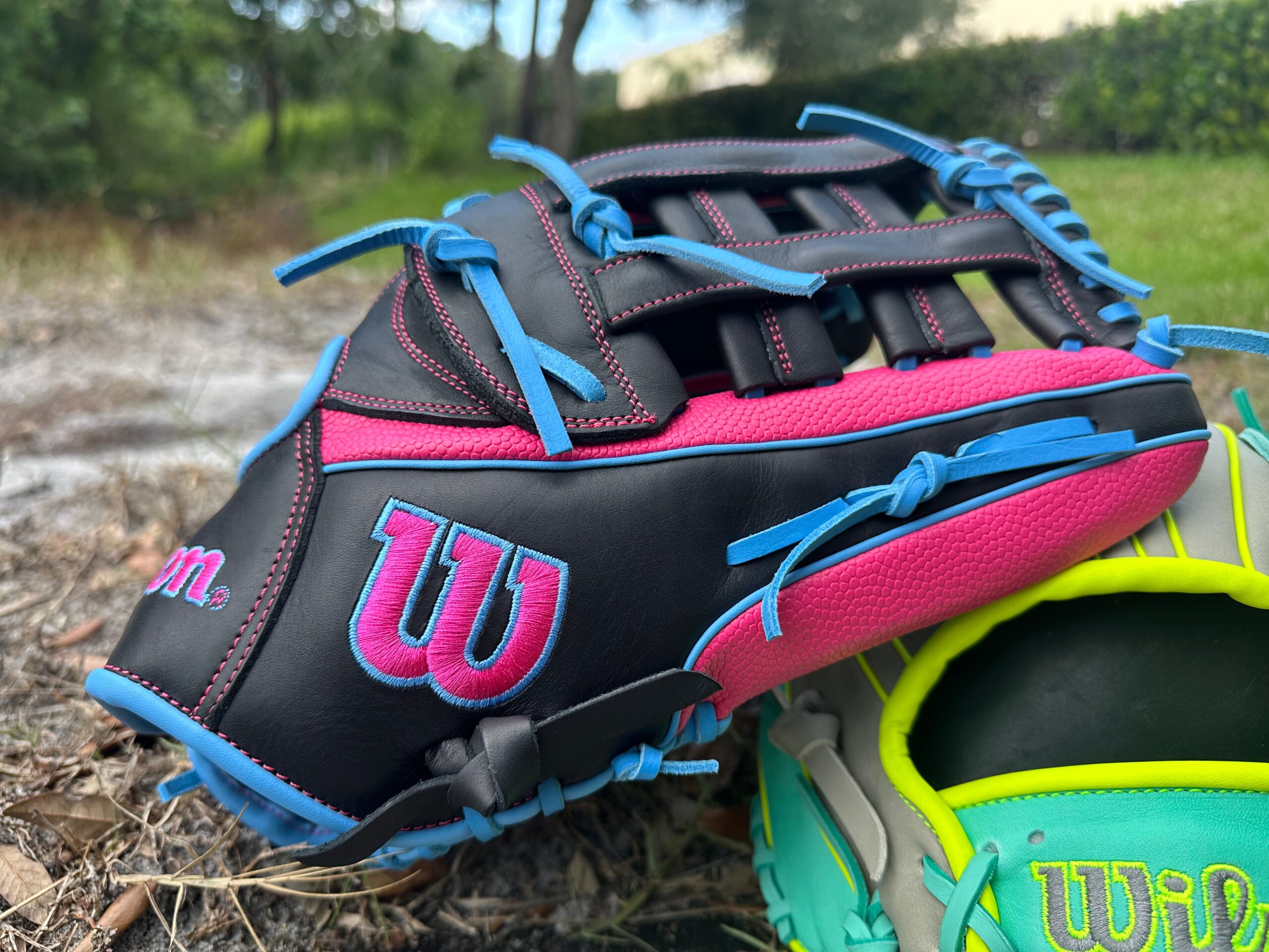 2025 Wilson A1000 13" Slowpitch Softball Glove: WBW10360913 4 2025 Wilson A1000 13" Slowpitch Softball Glove: WBW10360913 - Image 2