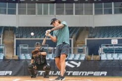 True Temper Dynamic (-3) BBCOR Baseball Bat: BB23DYNAMICB3 -Home Run Store True Temper Dynamic BBCOR Baseball Bat BB23DYNAMIC lifestyle4