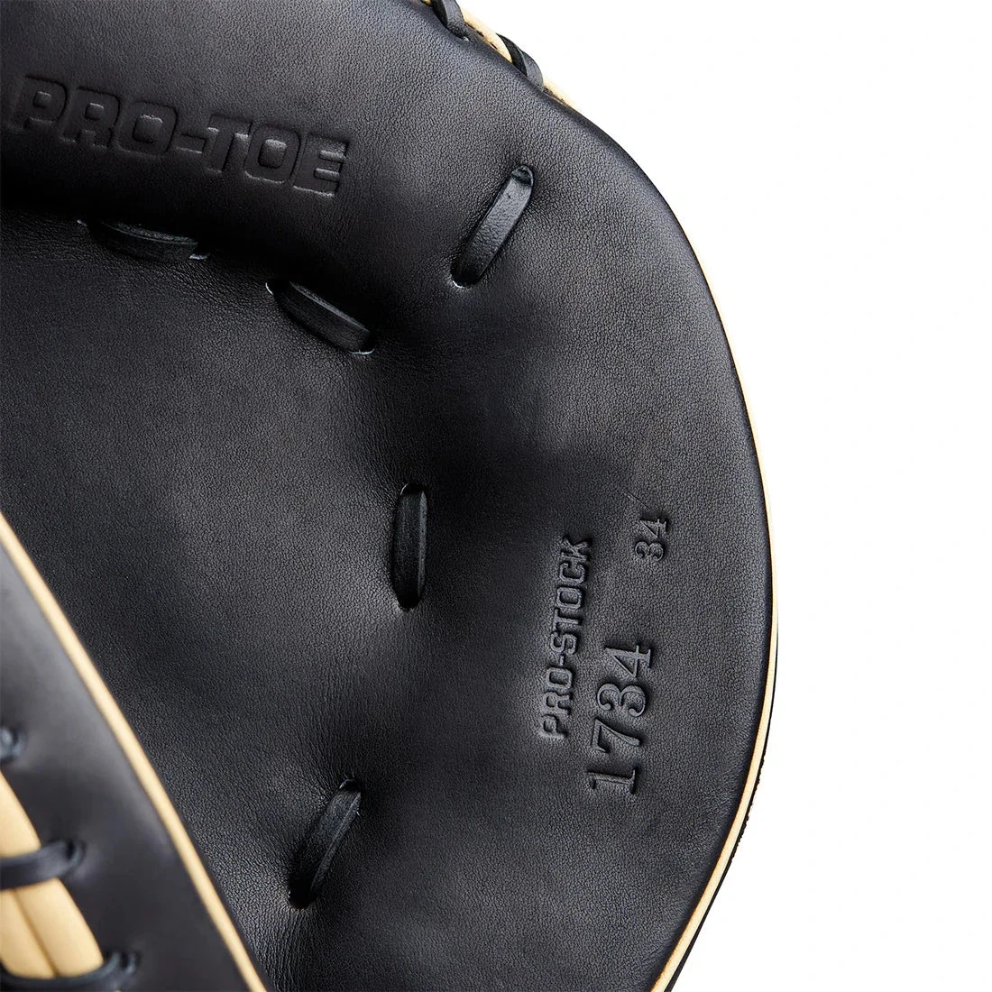 2026 Wilson A2000 Classic Series 1734 34: Baseball Catcher's Mitt: WBW10412834 9 2026 Wilson A2000 Classic Series 1734 34: Baseball Catcher's Mitt: WBW10412834 - Image 7