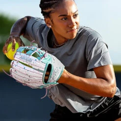 Wilson A2000 FP75SS 11.75" Winter Collection Fastpitch Softball Glove: WBW1039451175 16 Wilson A2000 FP75SS 11.75" Winter Collection Fastpitch Softball Glove: WBW1039451175 -Home Run Store wbw103945 3